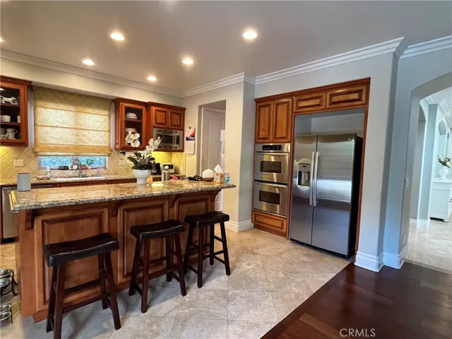 3200 Elm Avenue, Manhattan Beach, California 90266