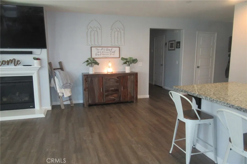 14369 Pioneer Way, Victorville, California 92394 home-pic-7