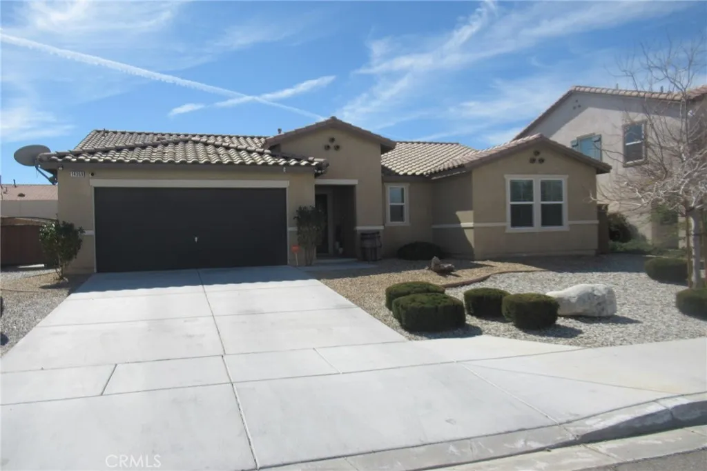 14369 Pioneer Way, Victorville, California 92394 home-pic-1