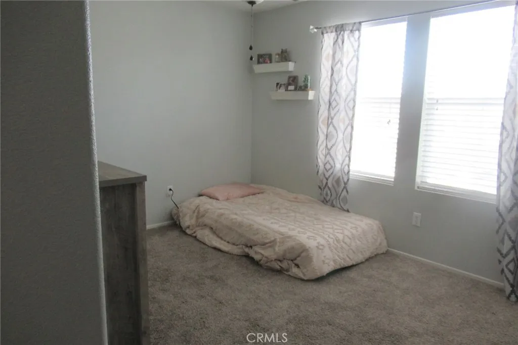 14369 Pioneer Way, Victorville, California 92394 home-pic-21