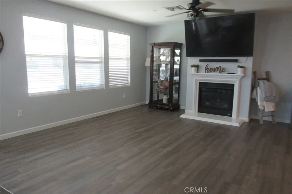 14369 Pioneer Way, Victorville, California 92394 home-pic-6