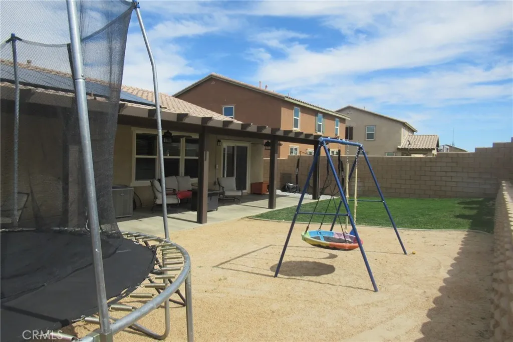 14369 Pioneer Way, Victorville, California 92394 home-pic-28
