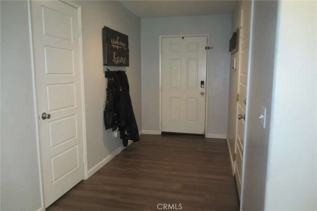 14369 Pioneer Way, Victorville, California 92394 home-pic-3