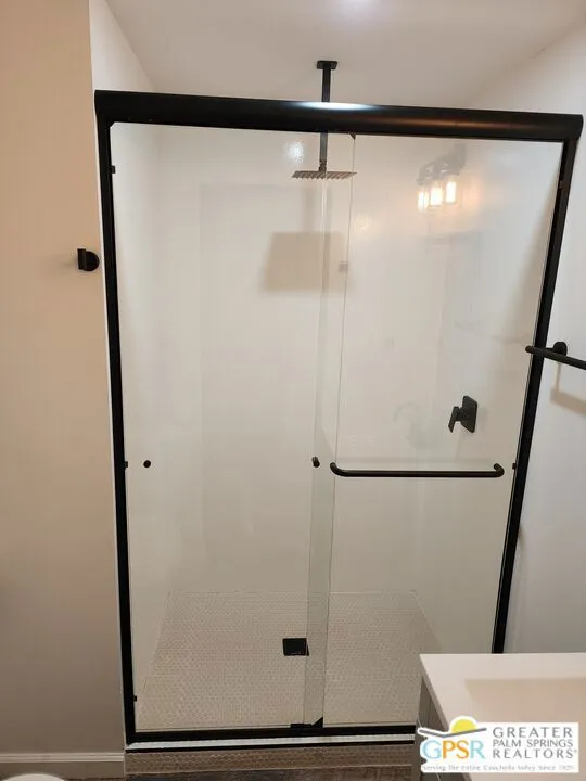 Guest Shower