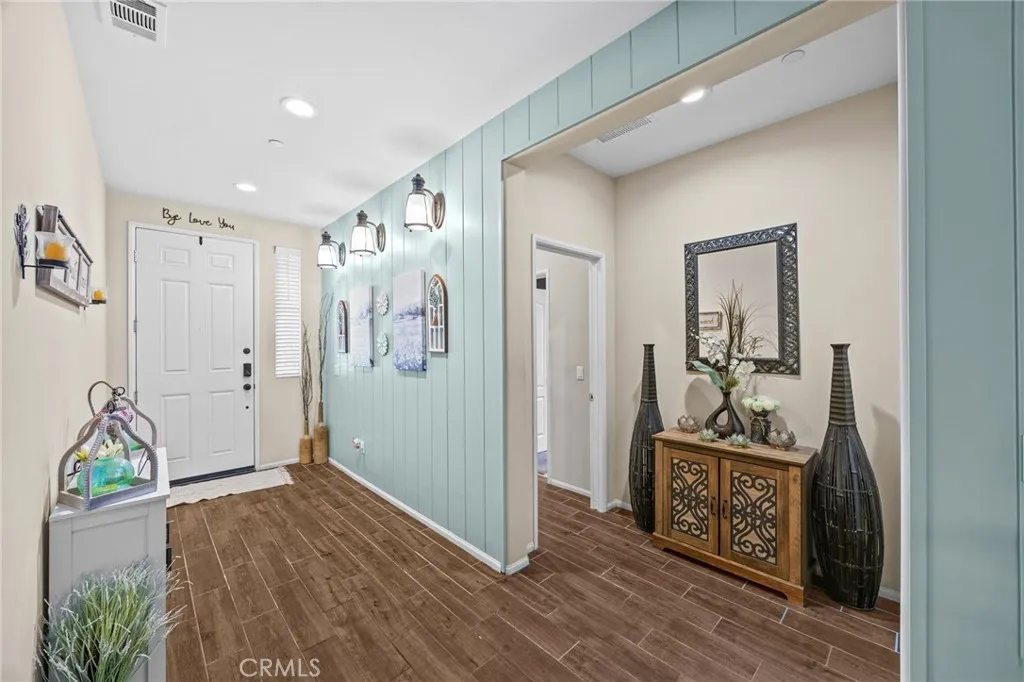 12054 Knight Court, Victorville, California 92392 home-pic-3