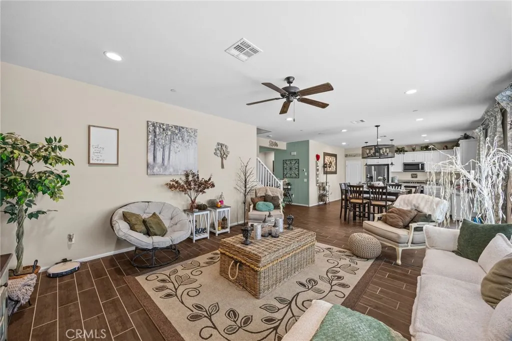 12054 Knight Court, Victorville, California 92392 home-pic-7