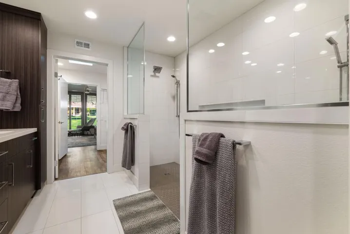 45-web-or-mls-JCOroGrande_OPMG_0325_045
