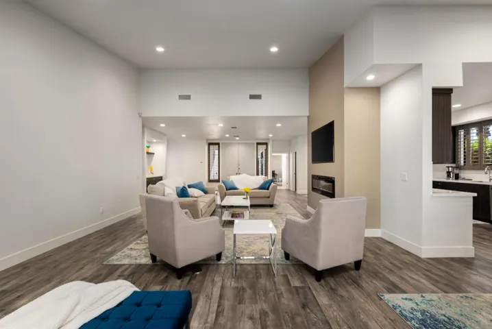 21-web-or-mls-JCOroGrande_OPMG_0325_021