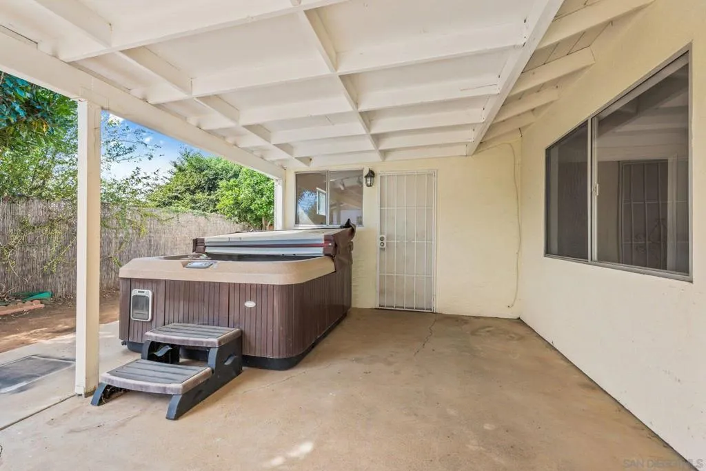 741 Rossiter Lane, Fallbrook, California 92028 home-pic-37