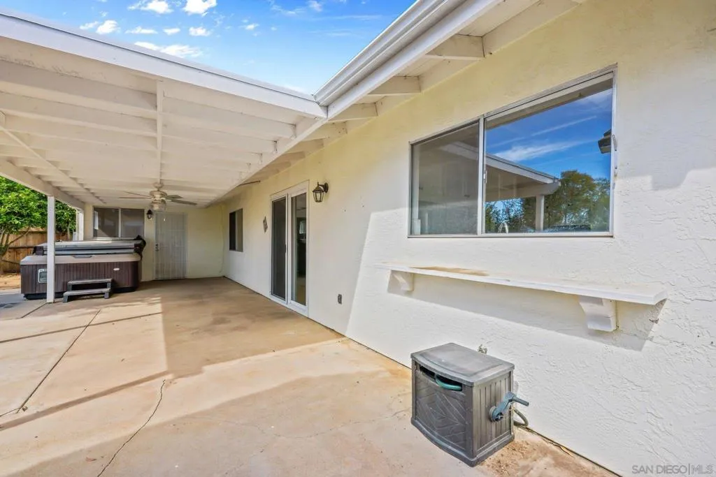 741 Rossiter Lane, Fallbrook, California 92028 home-pic-40