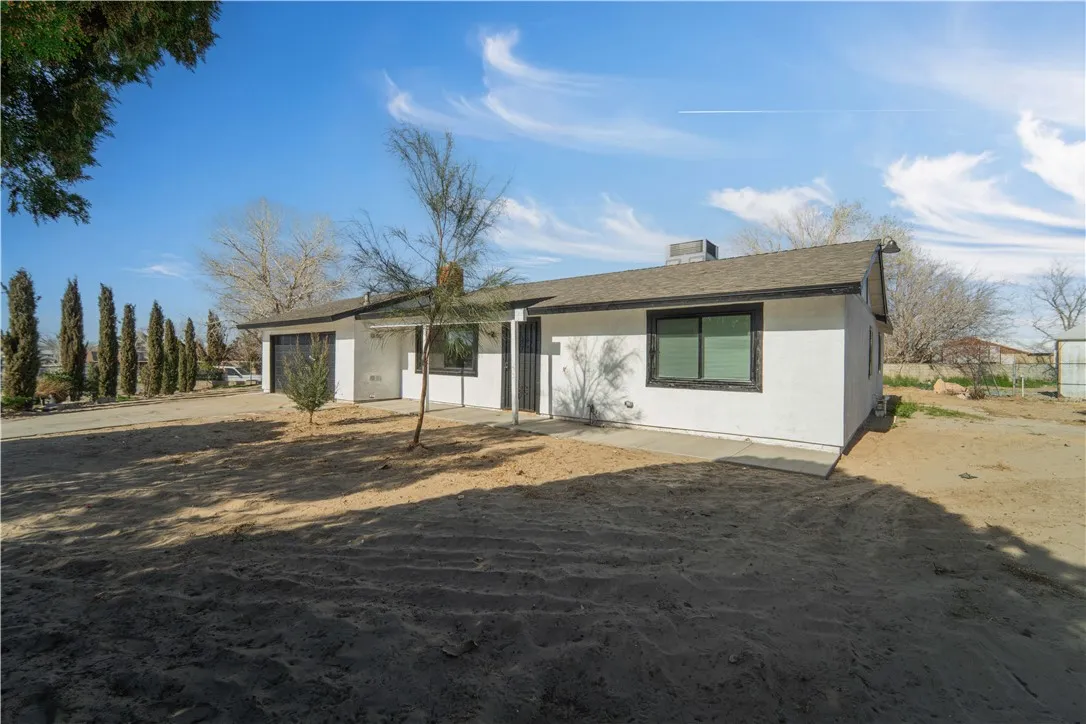 40604 154th E, Lancaster, California 93535 home-pic-1