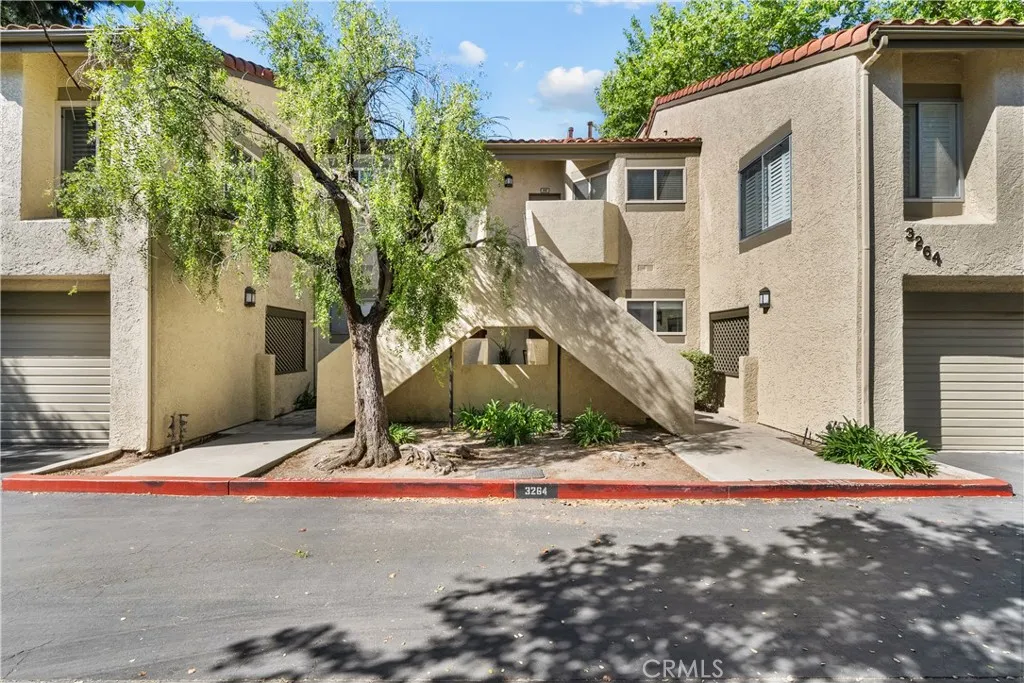3264 Darby, Simi Valley, California 93063 home-pic-2