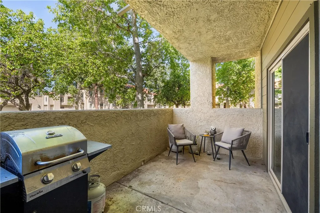 3264 Darby, Simi Valley, California 93063 home-pic-25