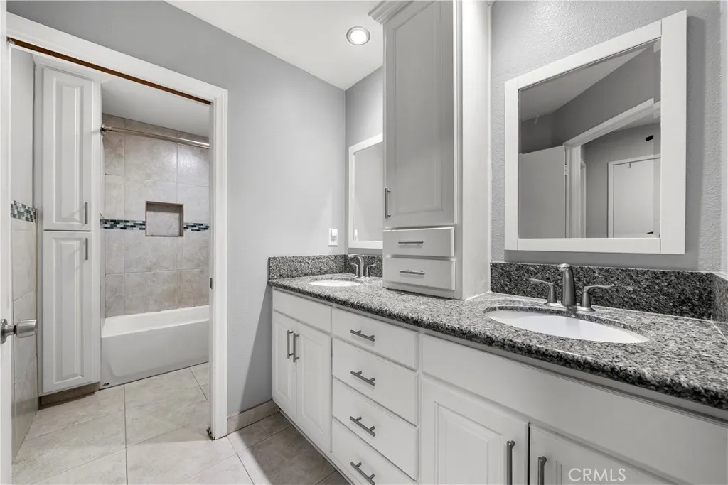 3264 Darby, Simi Valley, California 93063 home-pic-21