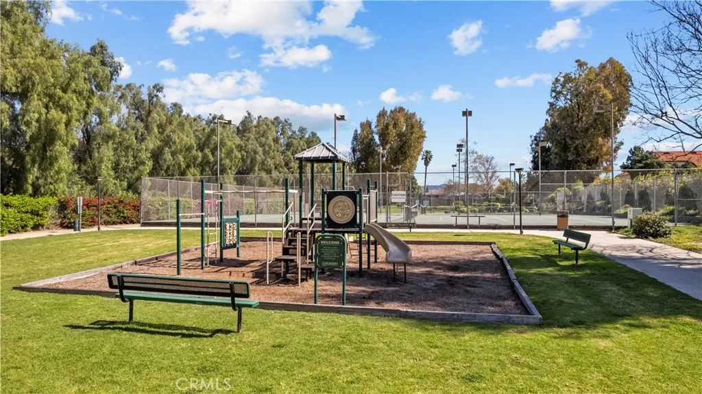 3264 Darby, Simi Valley, California 93063 home-pic-42