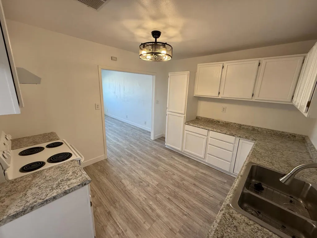 82460 Wingate Avenue, Trona, California 93562 home-pic-4