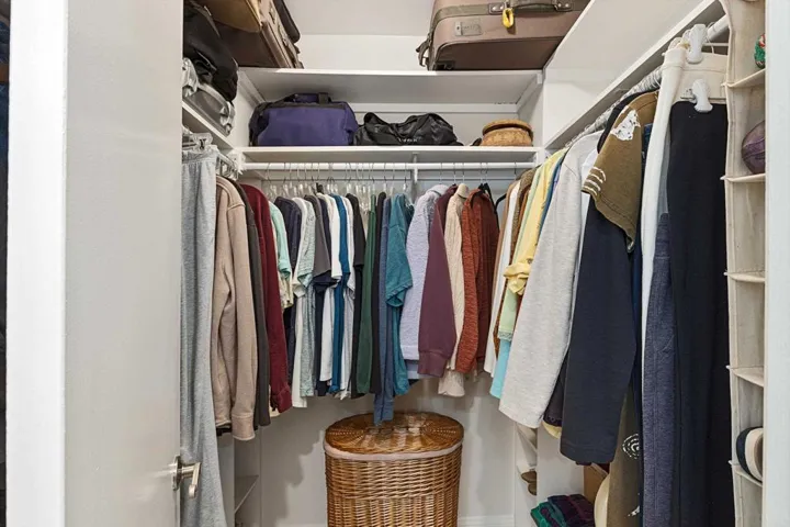 Primary Bed Closet