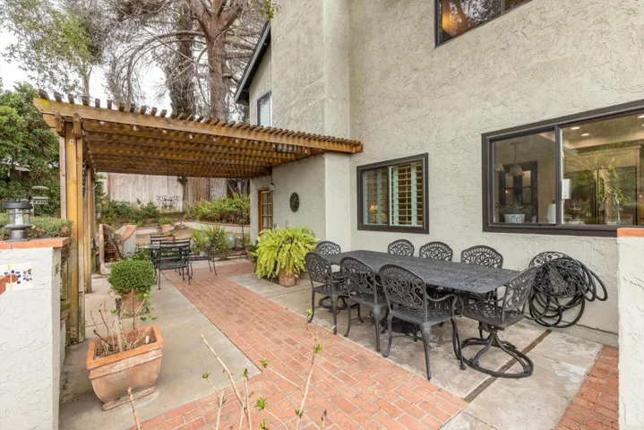 Outdoor Dining Area