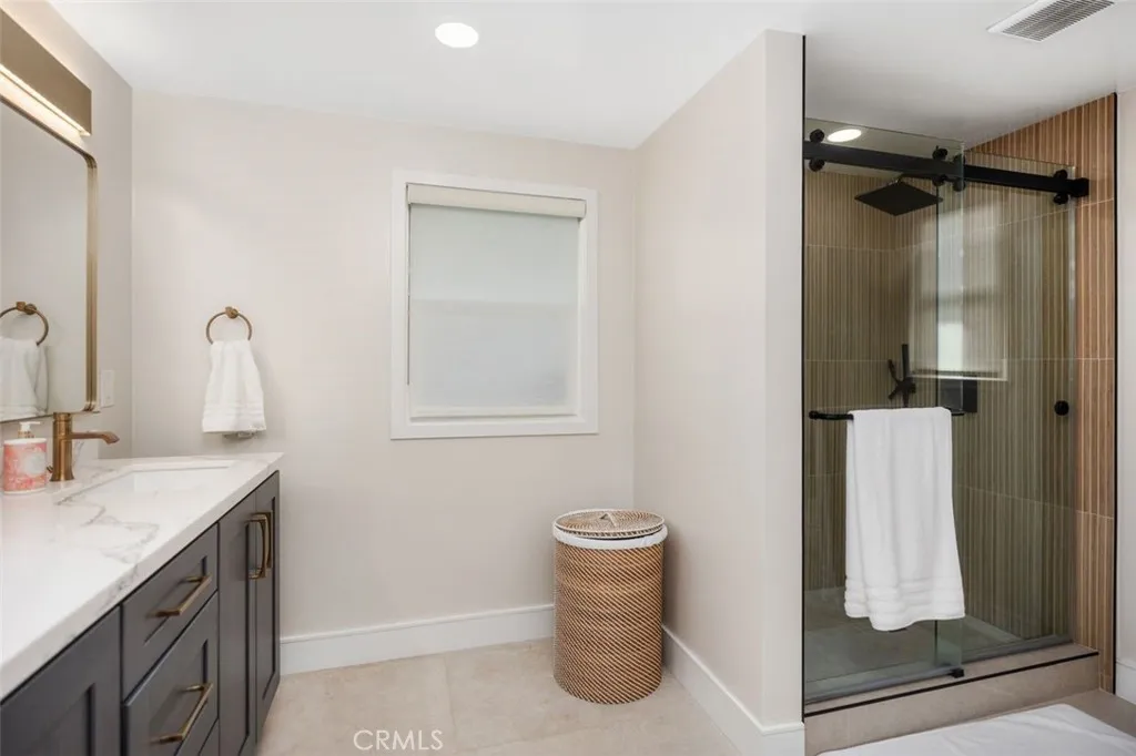 16342 Gentry, Huntington Beach, California 92647 home-pic-28