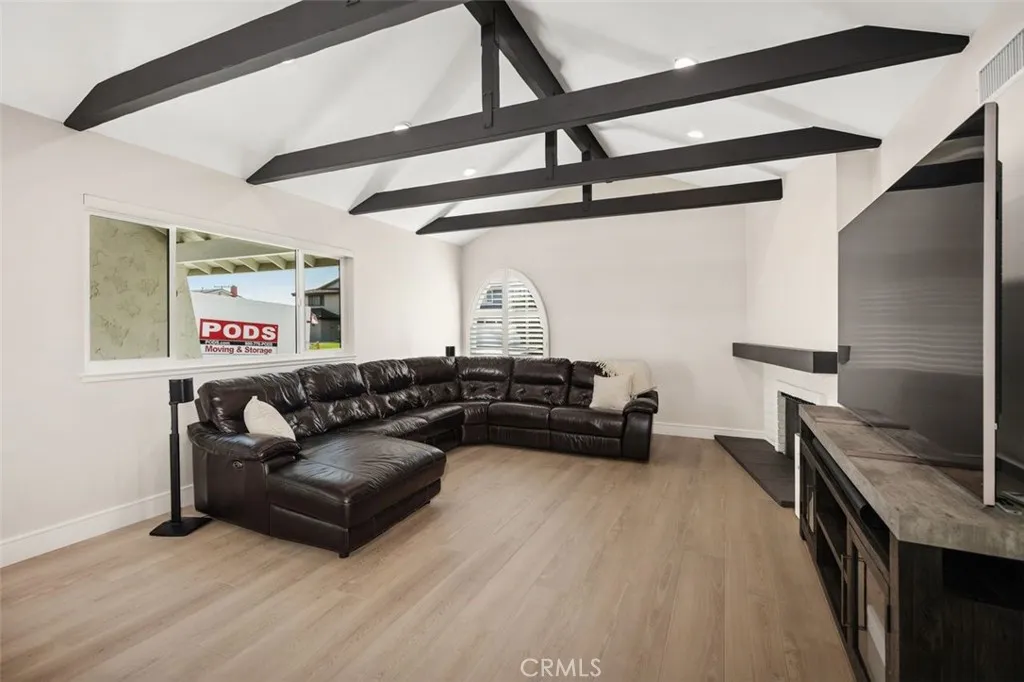 16342 Gentry, Huntington Beach, California 92647 home-pic-10