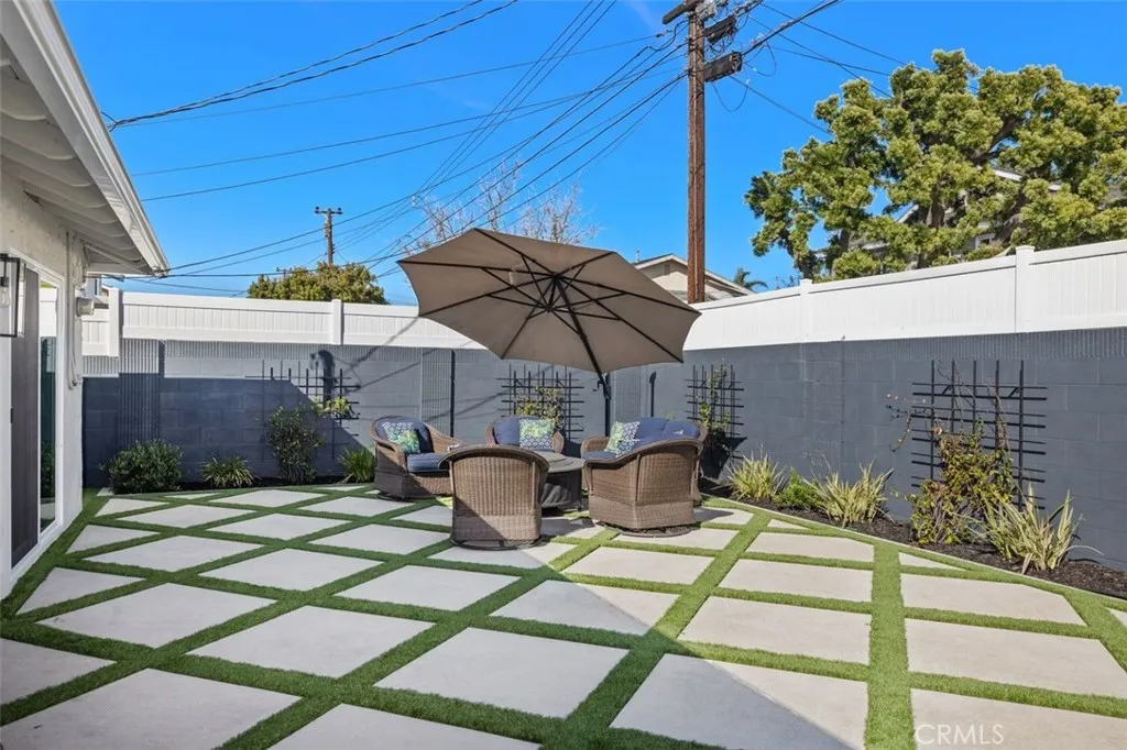 16342 Gentry, Huntington Beach, California 92647 home-pic-35