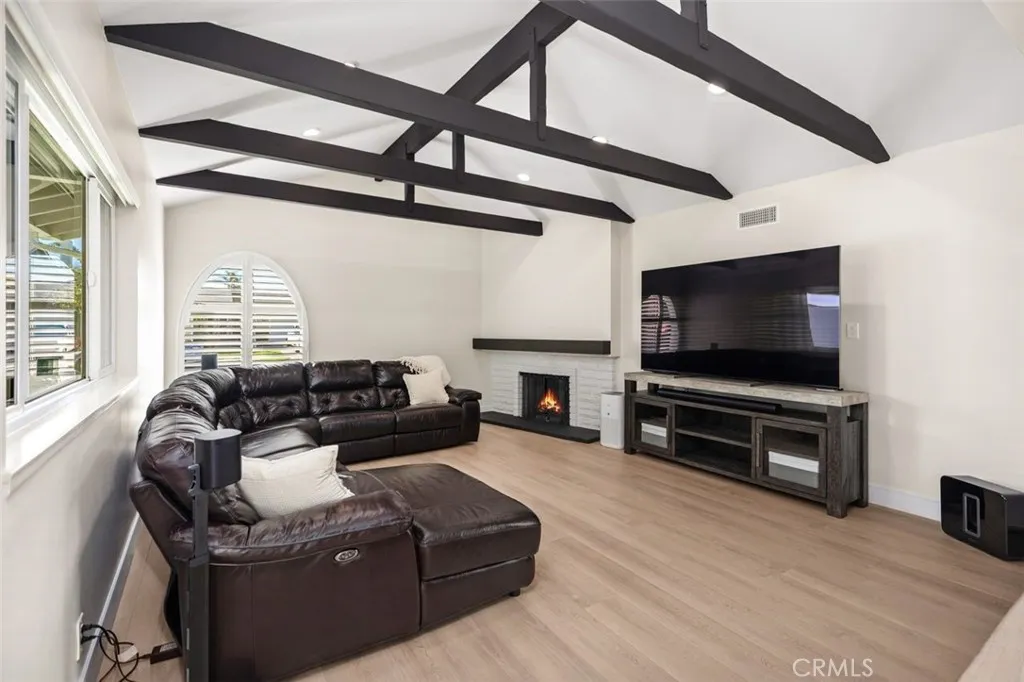 16342 Gentry, Huntington Beach, California 92647 home-pic-9