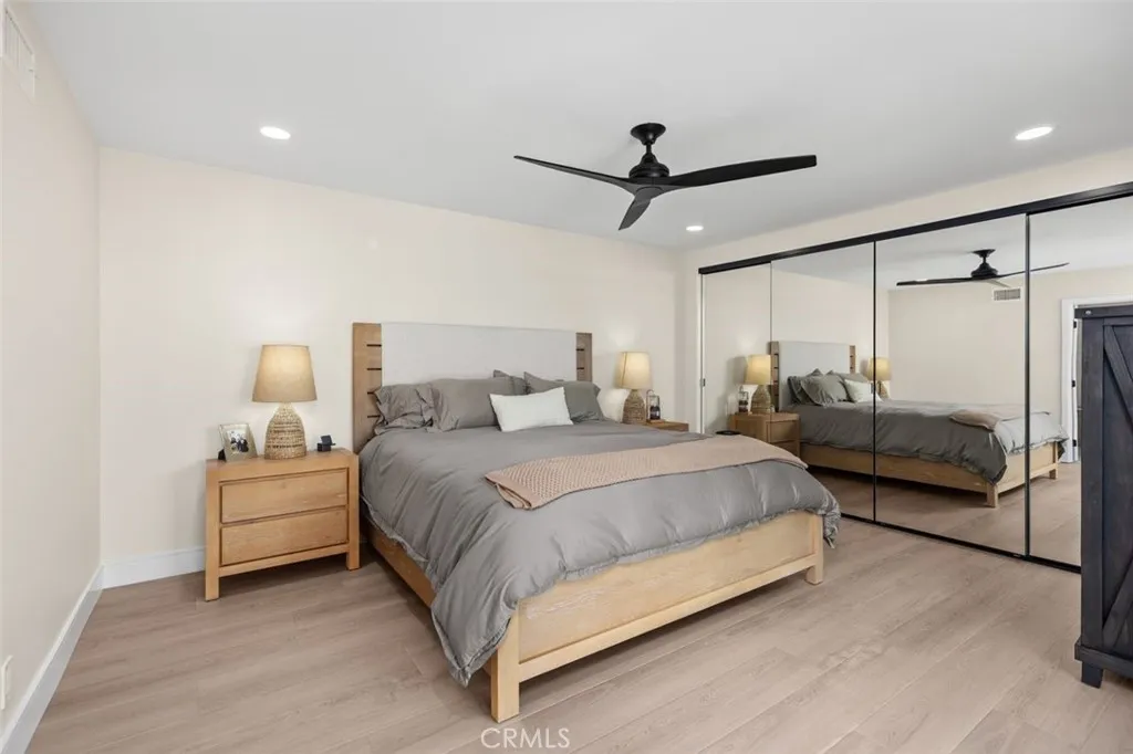 16342 Gentry, Huntington Beach, California 92647 home-pic-24