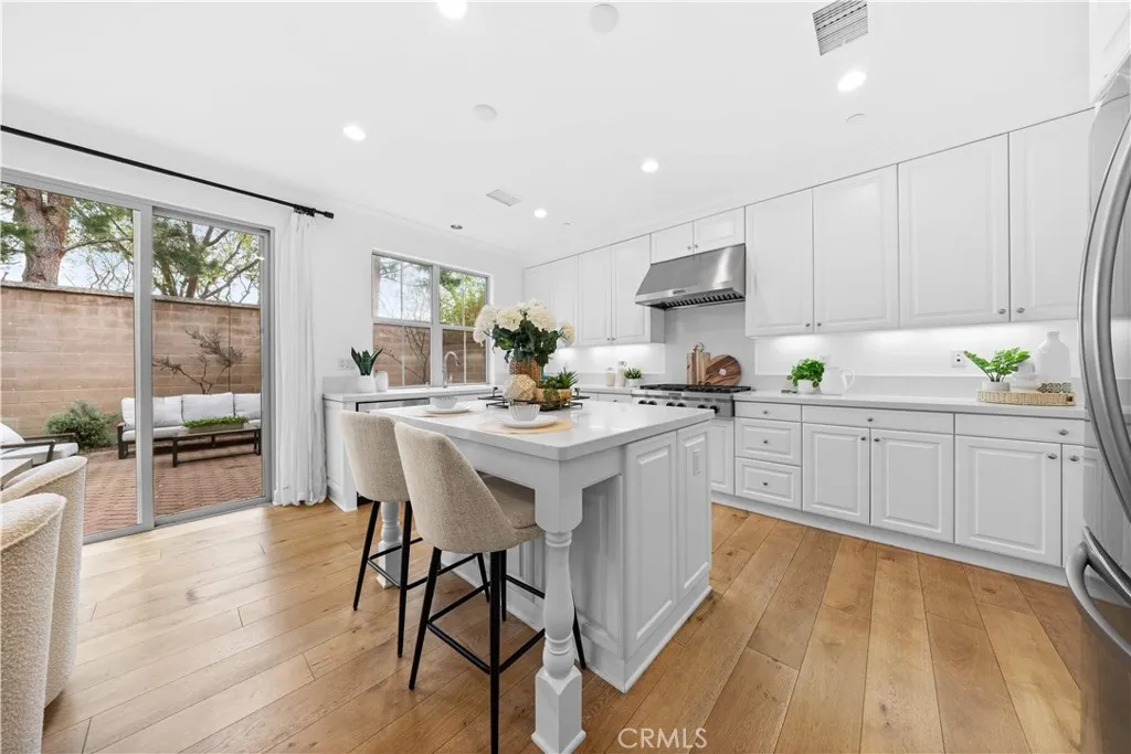 230 Shelbourne, Irvine, California 92620 home-pic-11