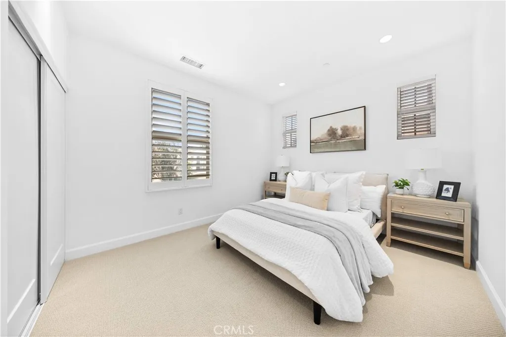 230 Shelbourne, Irvine, California 92620 home-pic-17
