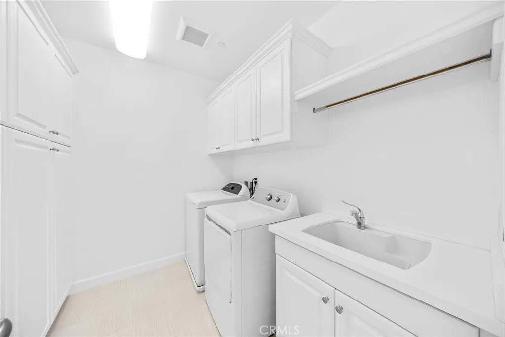 230 Shelbourne, Irvine, California 92620 home-pic-26