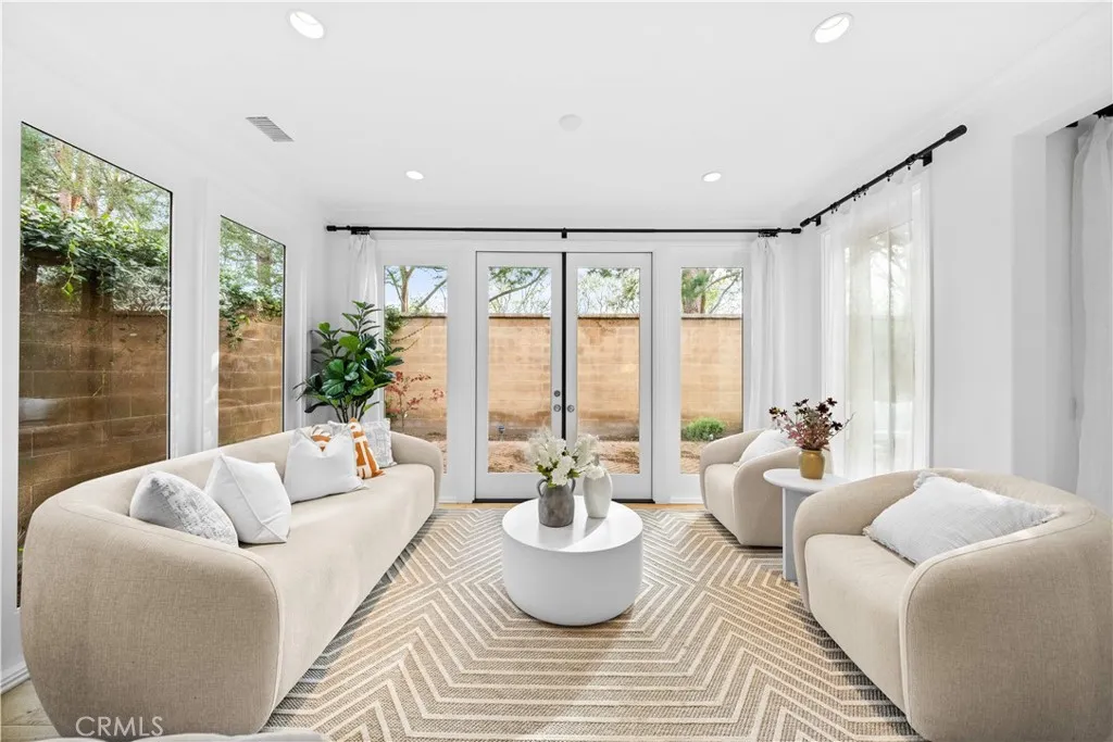 230 Shelbourne, Irvine, California 92620 home-pic-7