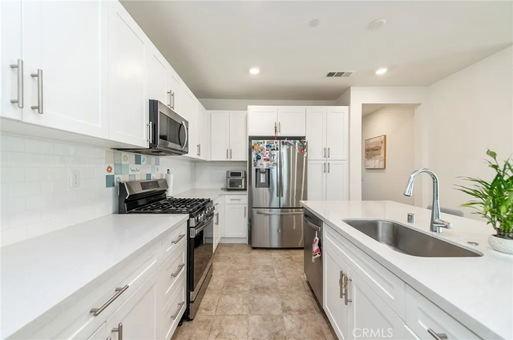 3675 S Nexa Paseo, Ontario, California 91761 home-pic-4
