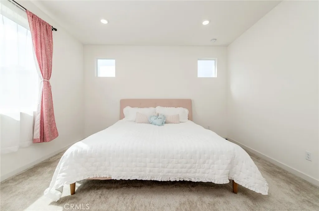 3675 S Nexa Paseo, Ontario, California 91761 home-pic-23