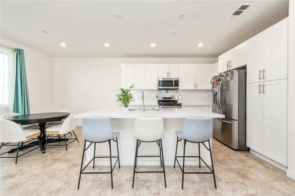 3675 S Nexa Paseo, Ontario, California 91761 home-pic-6