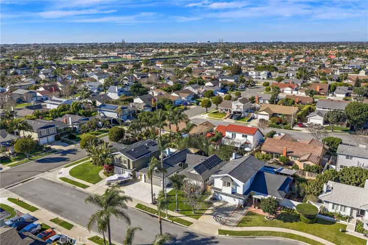 Edison High School (green field area) within walking distance