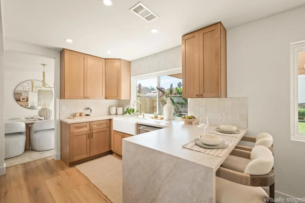14334 Sandown Ct, Poway, California 92064 home-pic-6