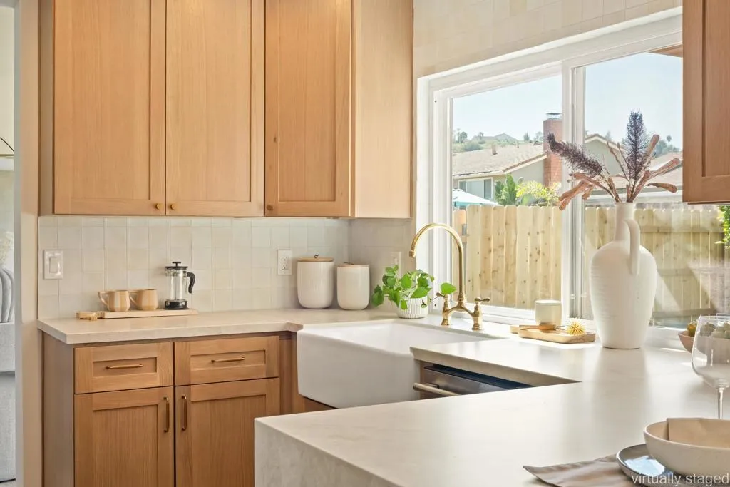 14334 Sandown Ct, Poway, California 92064 home-pic-7