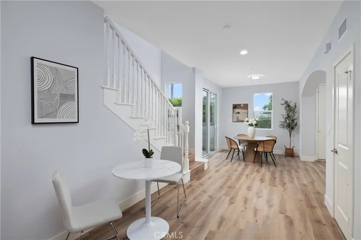11237 Gladhill Road 4, Whittier, California 90604