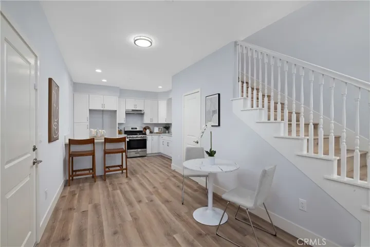 11237 Gladhill Road 4, Whittier, California 90604
