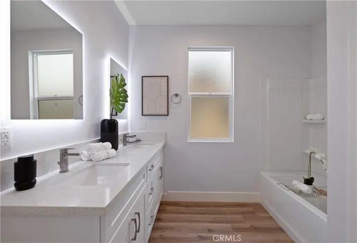 11237 Gladhill Road 4, Whittier, California 90604