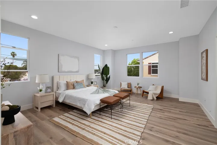 11237 Gladhill Road 4, Whittier, California 90604