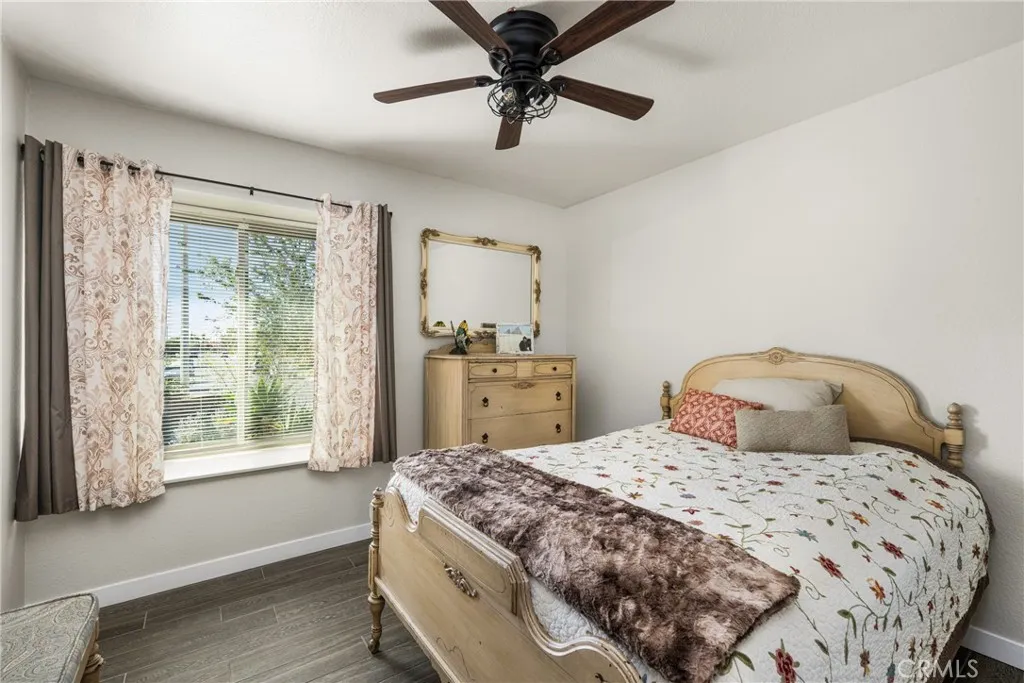1116 W Craig, Rialto, California 92377 home-pic-17