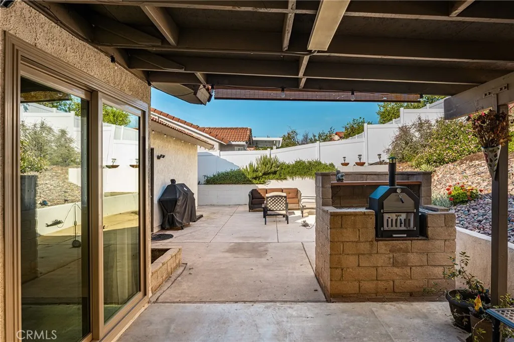 1116 W Craig, Rialto, California 92377 home-pic-26