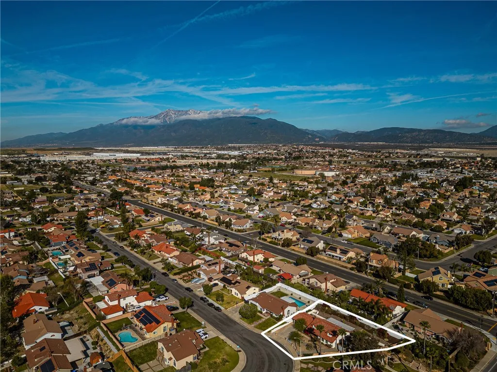 1116 W Craig, Rialto, California 92377 home-pic-32