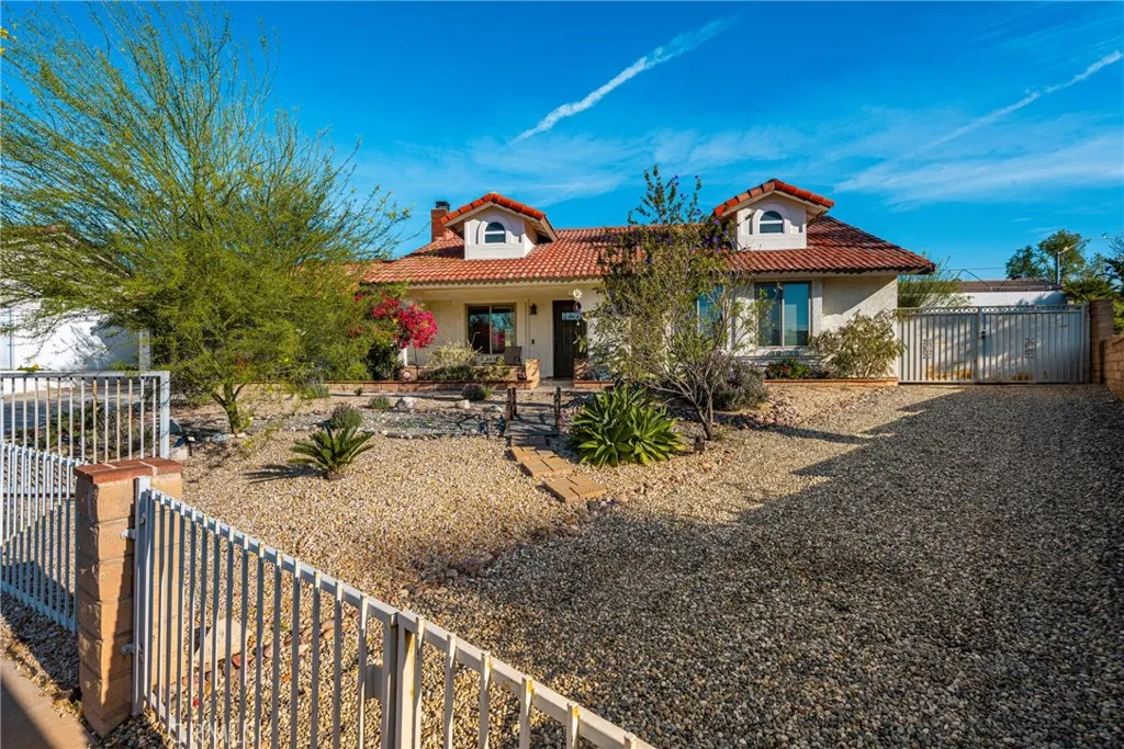1116 W Craig, Rialto, California 92377 home-pic-36