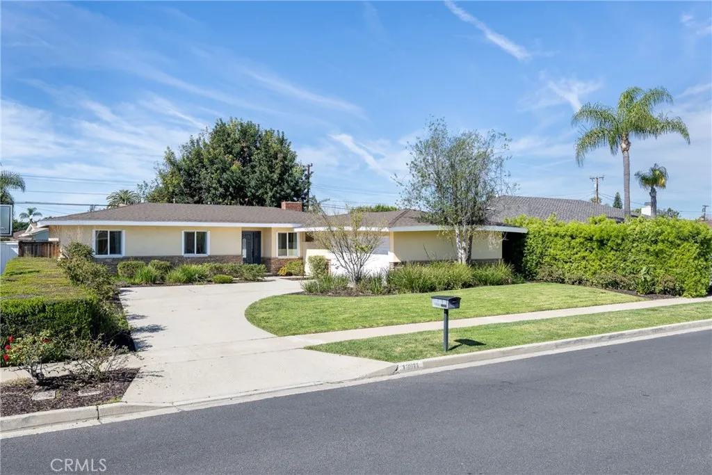 13311 Fairmont, Santa Ana, California 92705 home-pic-1