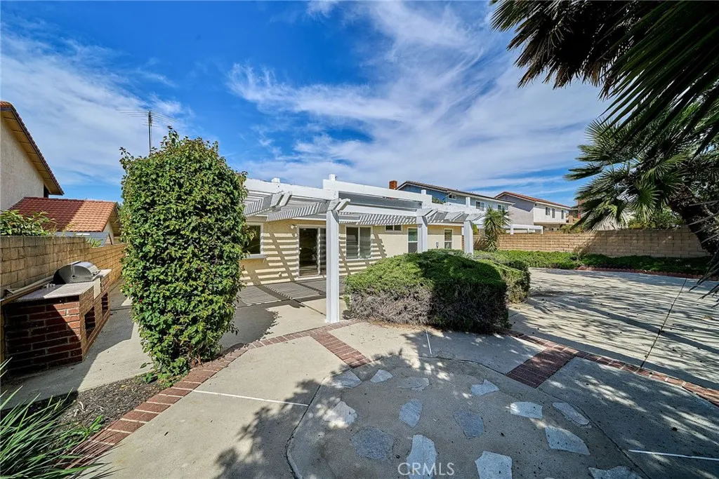 1728 Shadehill Pl, Diamond Bar, California 91765 home-pic-39