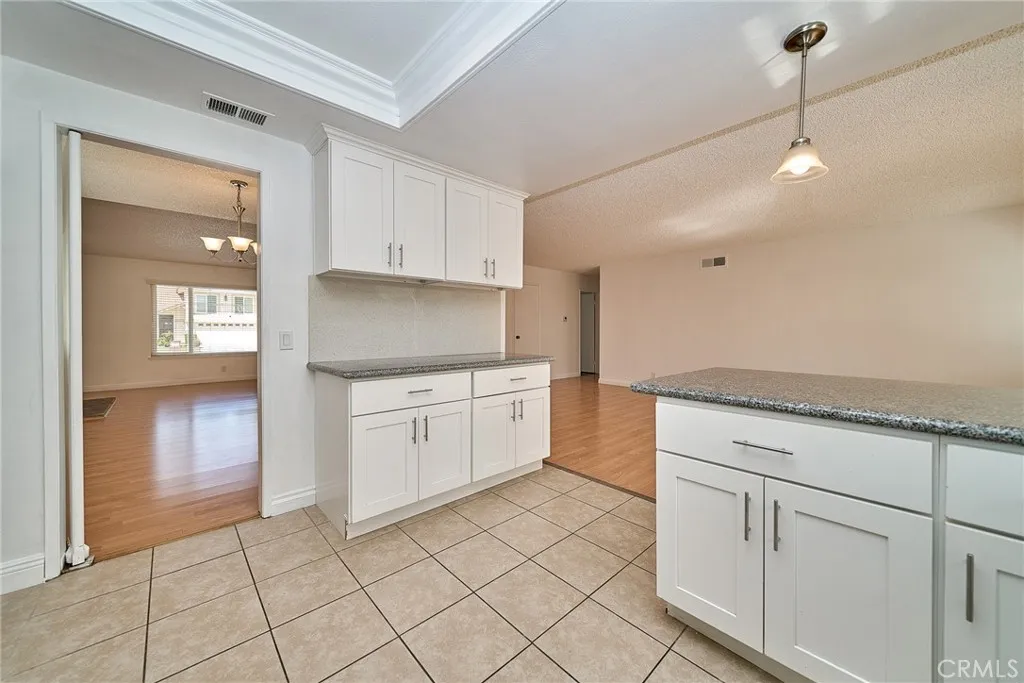 1728 Shadehill Pl, Diamond Bar, California 91765 home-pic-21