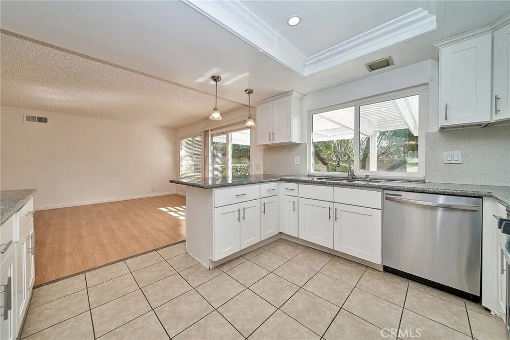 1728 Shadehill Pl, Diamond Bar, California 91765 home-pic-20