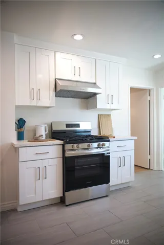 Main House - Kitchen
